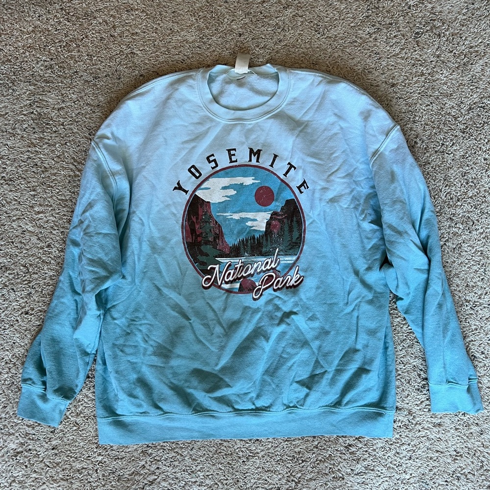 Altar’d State Yosemite Sweatshirt XXL never worn